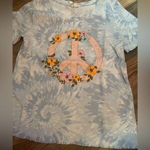 Cato top never worn! Very cute and has stretchy material🤗